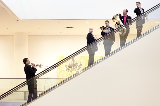 026 Col Onyx Brass © Benjamin Ealovega 026 Col Onyx Brass © Benjamin Ealovega