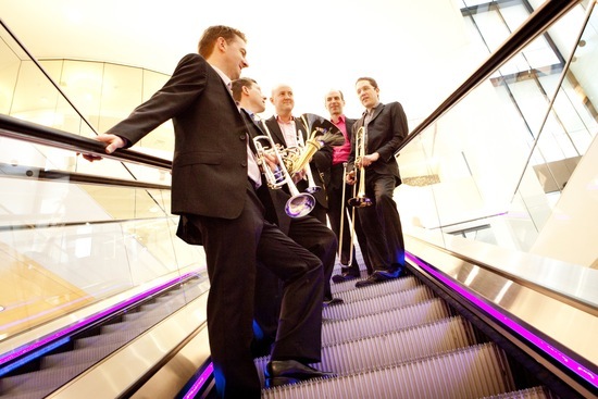 036 Col Onyx Brass © Benjamin Ealovega 036 Col Onyx Brass © Benjamin Ealovega